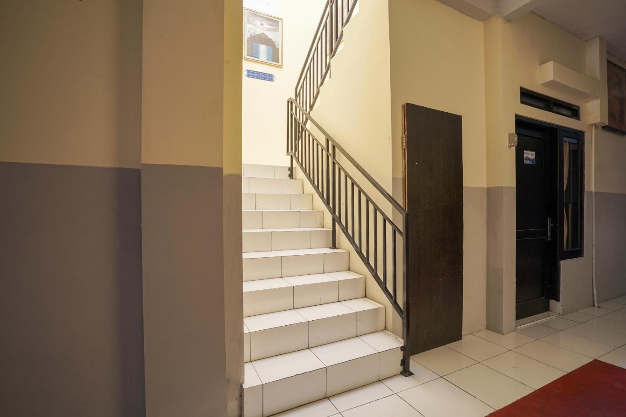 Hotel O Seturan Near Hartono Mall Yogyakarta Formerly Maleo Kostel Kejayan Eksteriør bilde